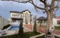 Şüvəlanda 6 yataqlı yeni bağ evi! Tam eshayli villa satilir