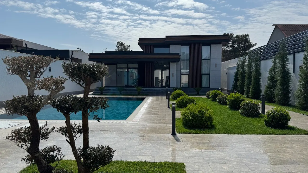 Keyfiyyətli Modern Bağ Evi, Yeni Mərdəkan Buzovna Yolunda, 7.5 Sotda! Bu unikal imkanı qaçırmayın!