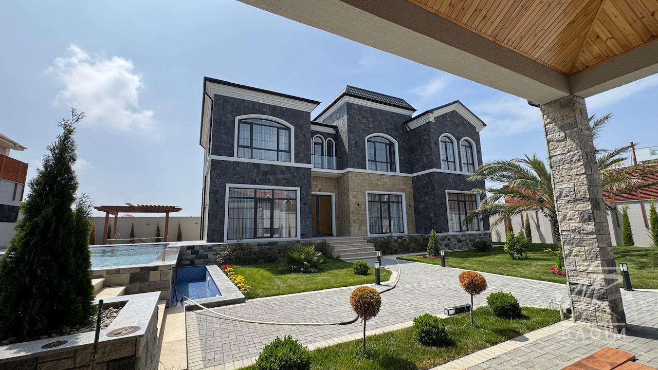 Mərdəkanda 10 Sotda Neoklassik Gözəl Villa Satılır!