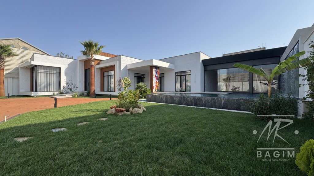 Mərdəkanda 11 Sotda, 5 otaqlı Ultra Modern Üslublu Möhtəşəm Villa Satilir!