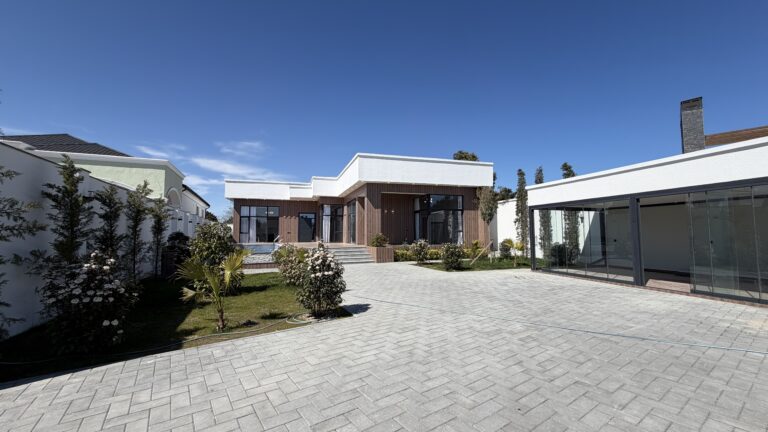 Mərdəkan - Evlərin Satışı - Khalcha restoranina yaxin sehercikde 5 otaqli 8 sotda modern villa