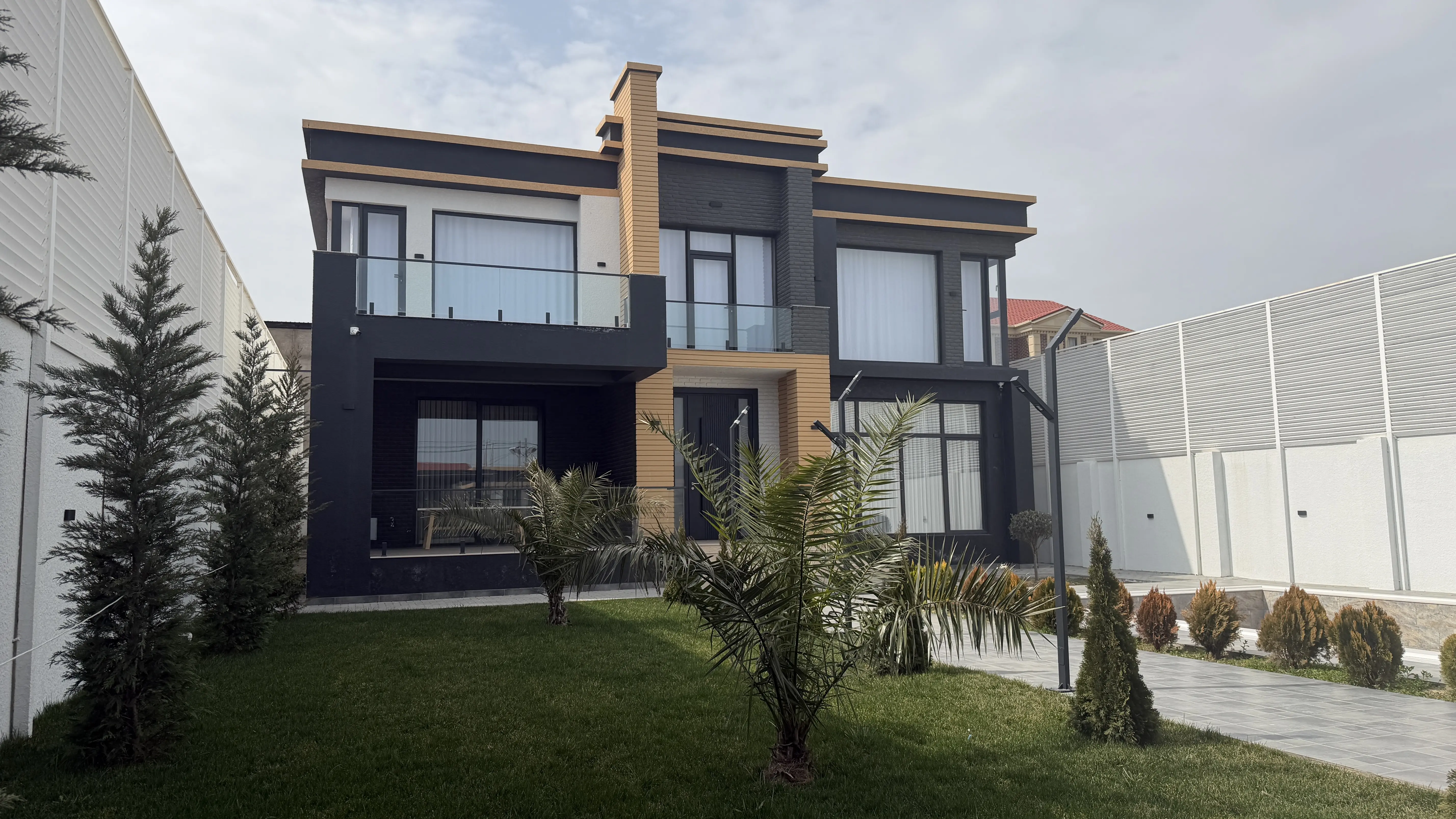 Merdekanda 8 sotda Prestijli Erazide Modern Bag evi Satilir! 500,000$ start