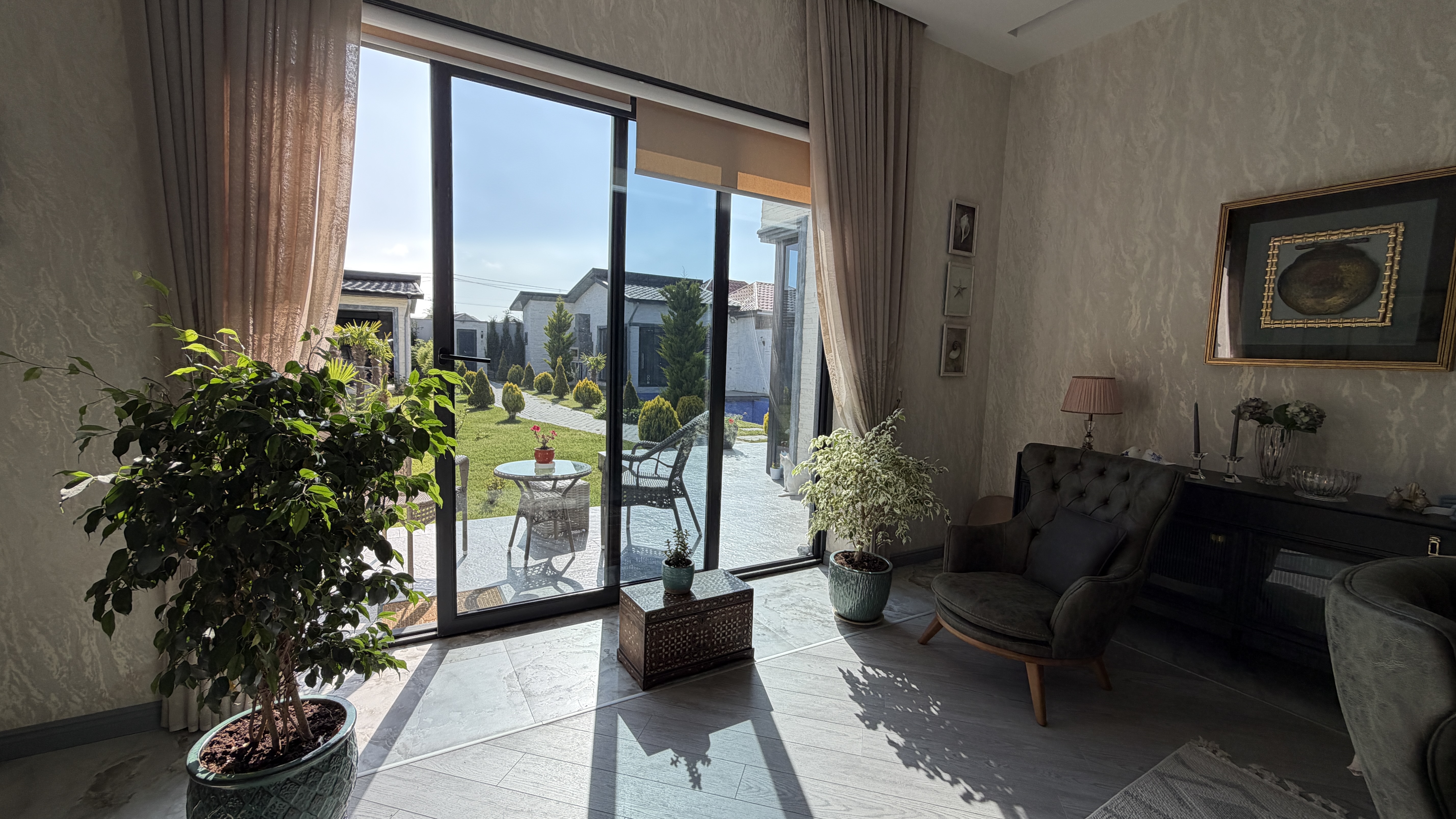 Merdekanda 9 Sotda Landshaftli Modern Villa – Xususi Teklif- 270 m²
