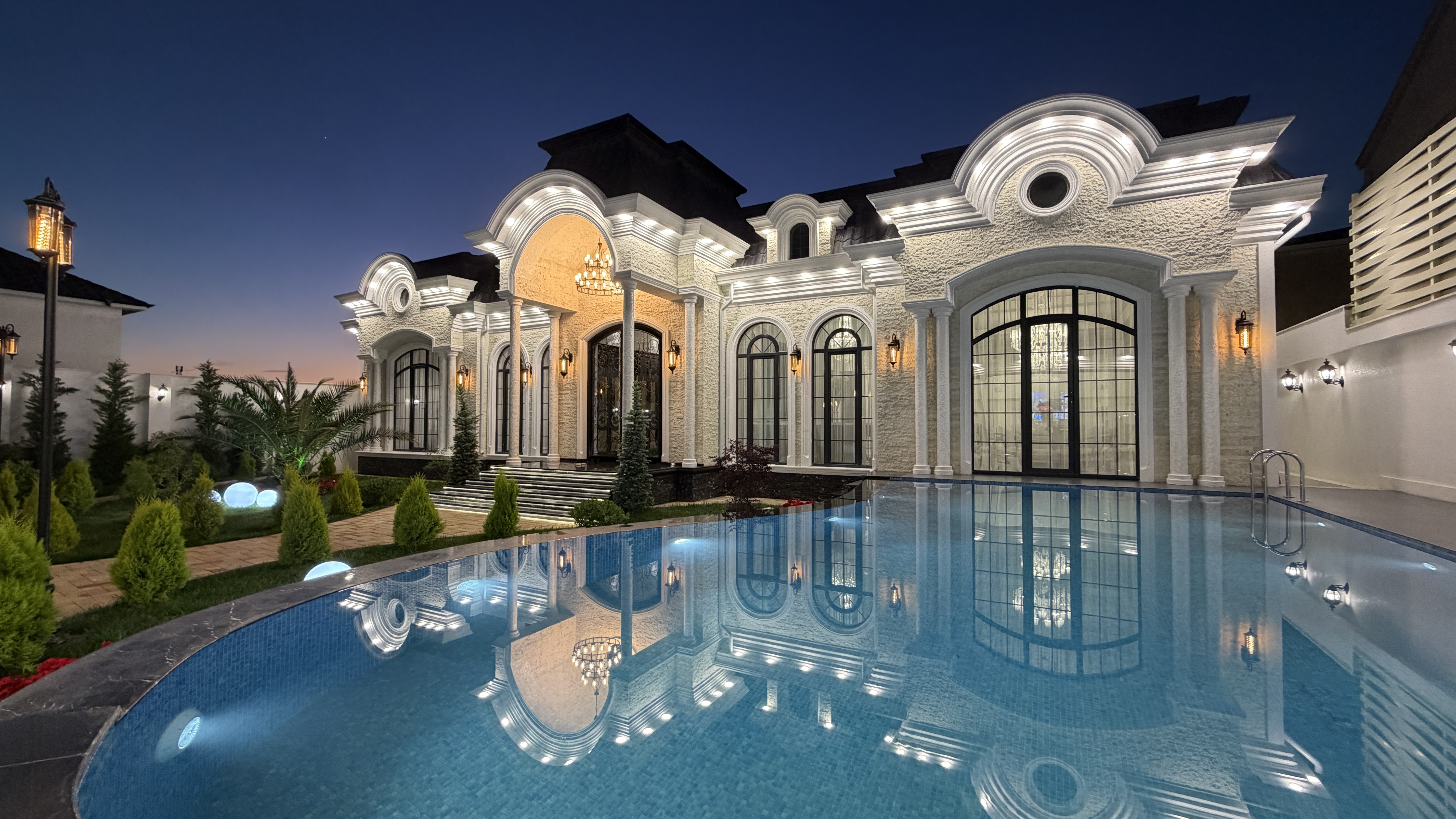 Shuvelanda 10.5 sotda Super Premium Neoklassik Villa Satilir