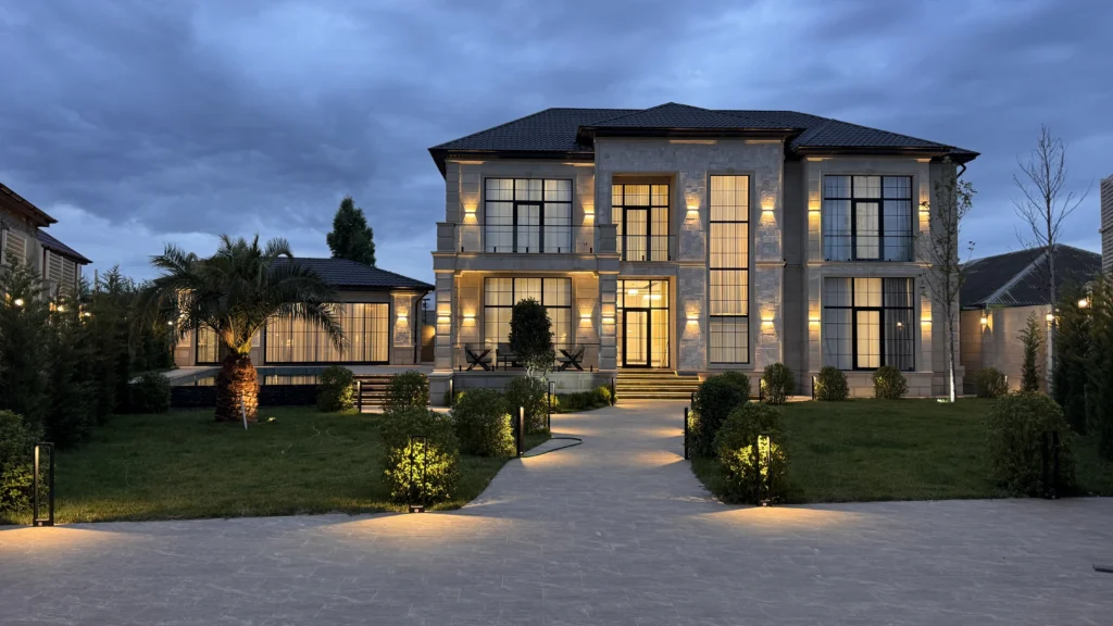 Shuvelanda 11 sotda 7 otaqli Premium Neoklassik Villa Satilir