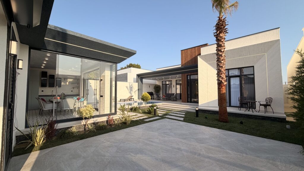 Shuvelanda 4 sotda yeni eshyali modern bag evi satilir