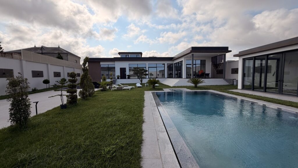 Shuvelanda 12 Sotda Super Modern Villa Satilir