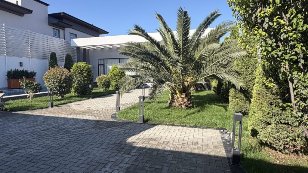 Merdekan Ultra Modern Villa 6.2 sot